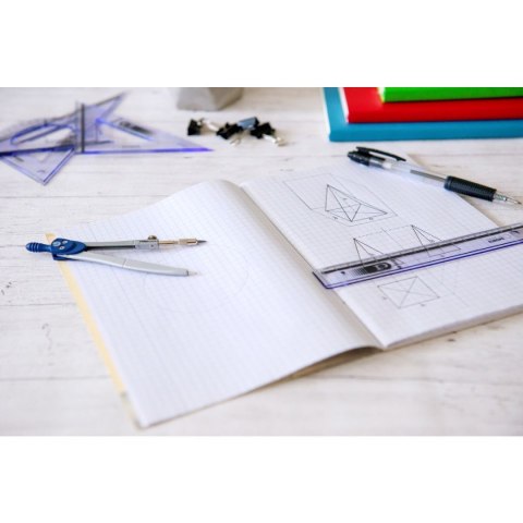 Linijka plastik Memobe 20cm (ML104-00) Linijka plastik Memobe 20cm (ML104-00)