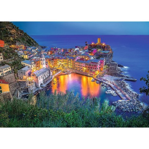 Puzzle Trefl Vernazza o zmroku 2000 el. (27086) Puzzle Trefl Vernazza o zmroku 2000 el. (27086)